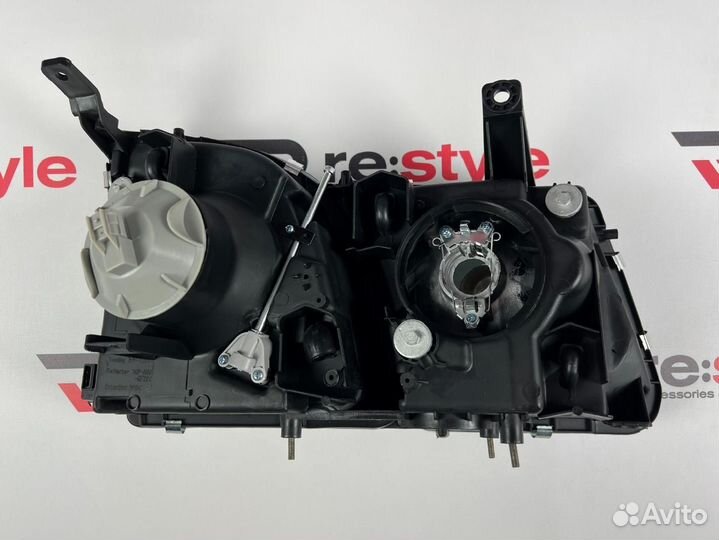 Фары Lexus LX470 R1963