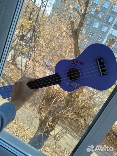 Гитара укулеле