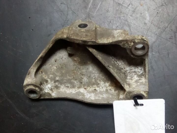 Кронштейн АКПП VAG 3D0399113AC