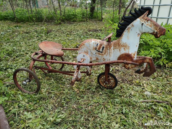 Немецкая лошадка каталка