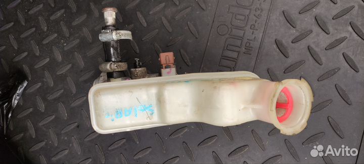 Бачок тормозной жидкости Киа Рио