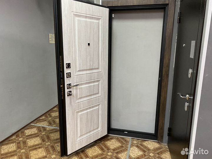 Дверь входная