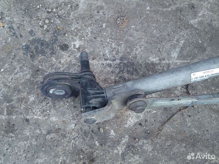 Трапеция дворников Opel Astra H