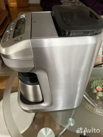 Кофемашина Bork c600