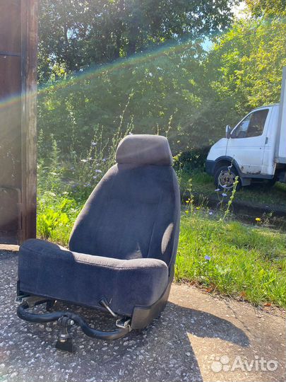 Передние сидение волга газель