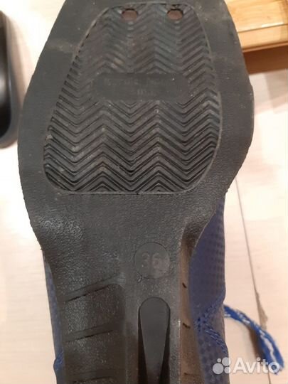 Лыжные ботинки