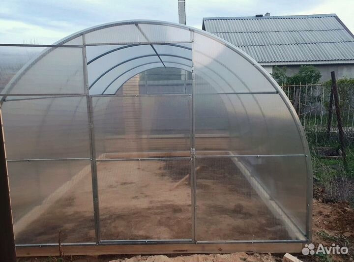 Теплица из поликарбоната