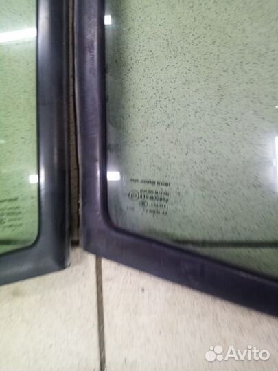 Стекло на мерседес спринтер