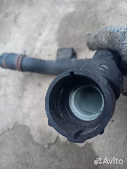 Патрубок радиатора Фольксваген Пассат Б5+