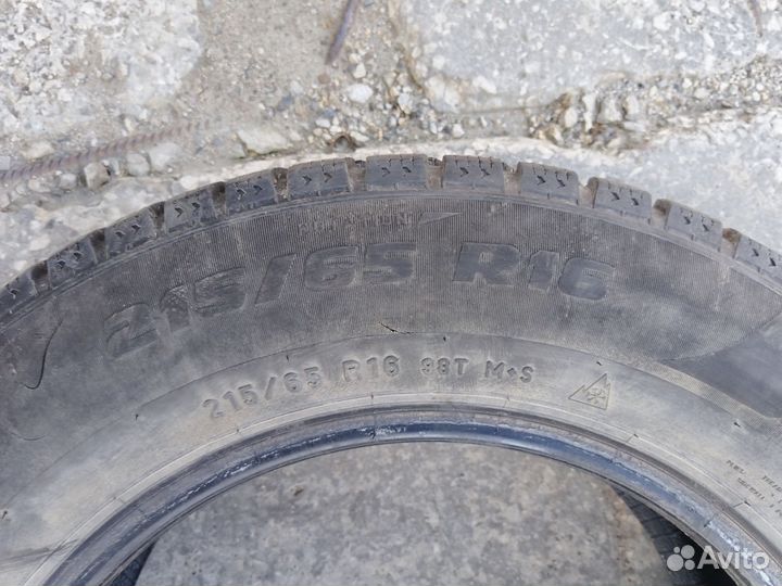Formula Ice 215/65 R16
