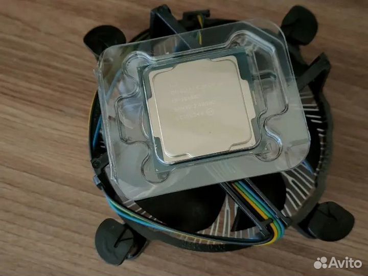 Процессор Intel i5-10400F (с кулером)