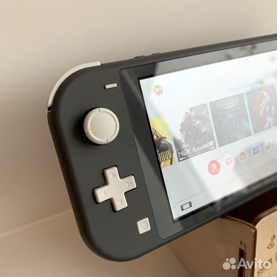 Nintendo switch lite с играми + 64gb sd