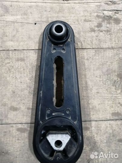 Опора двигателя задняя Nissan tiida