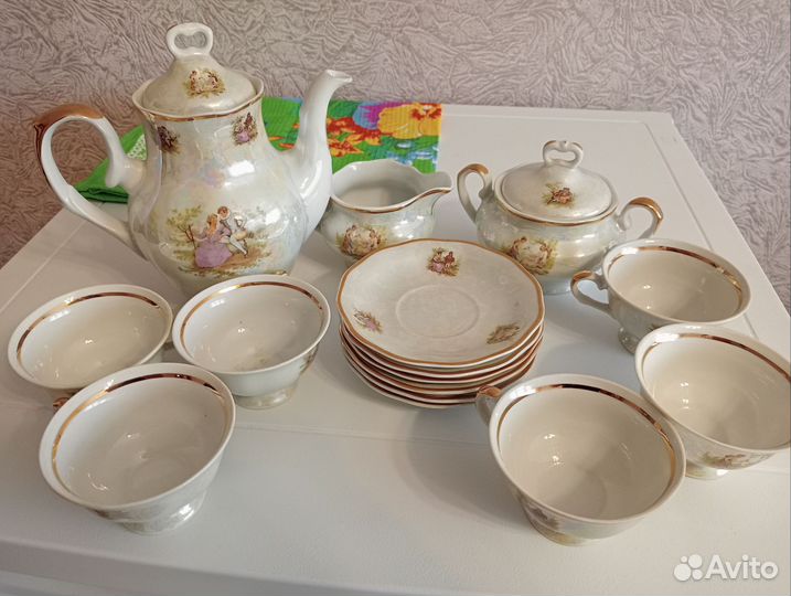 Посуда и наборы из фарфора(коллекционные)