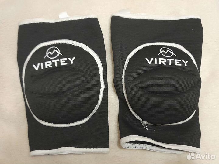 Наколенники