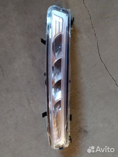 Фонарь ходовой Ford Mondeo 4