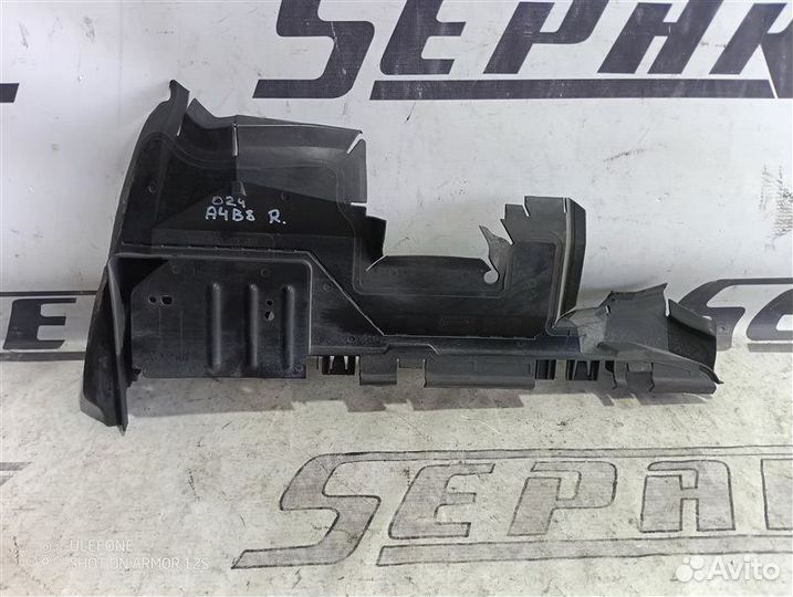 Воздуховод радиатора передний правый Audi A4 B8