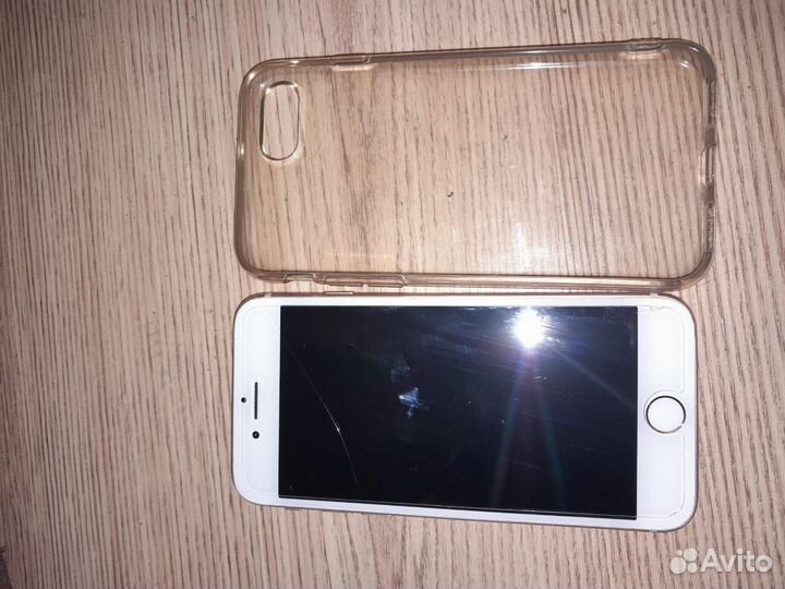 Телефон iPhone 8 64 gb