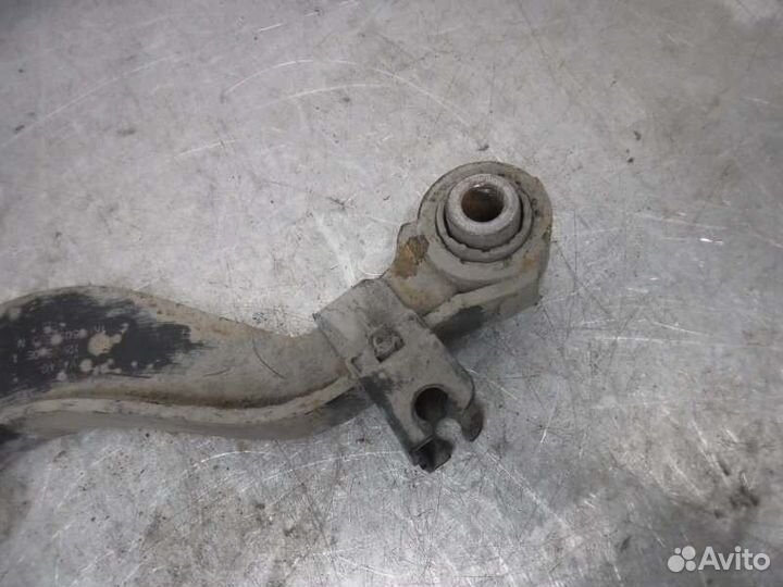 Рычаг поперечный задний левый Volkswagen Tiguan