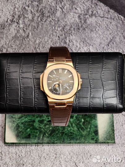 Золотые часы Patek philippe power phase