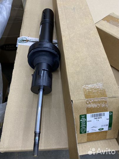 Jaguar XE передний амортизатор