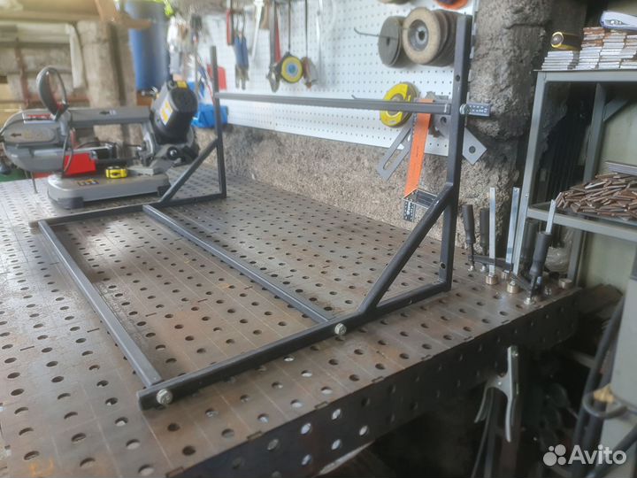 Полка для хранения колёс