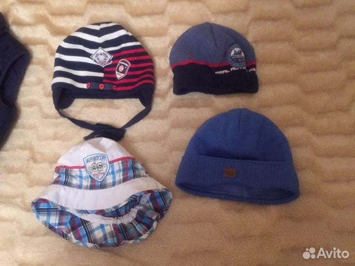Шапки разные размеры+варежки подарок