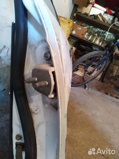 Дверь таета запчасти