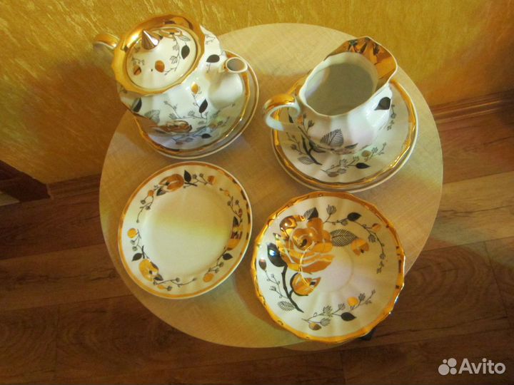 Фарфор тончайший сервиз с позолотой СССР