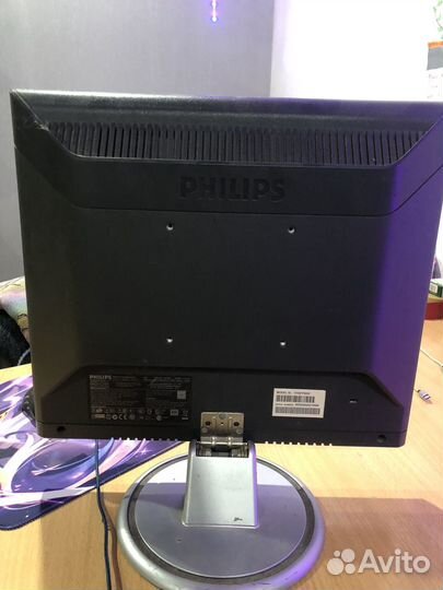 Монитор Philips