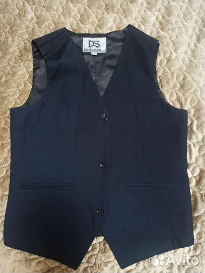 Жилетка для мальчика 140 146