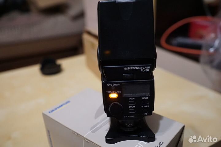 Вспышка Olympus FL 36R