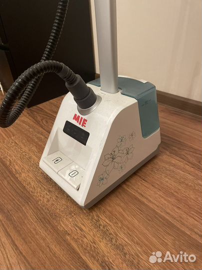 Отпариватель вертикальный Mie
