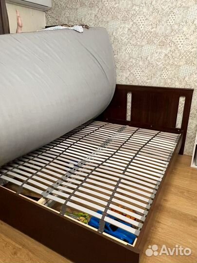 Кровать двухспальная с матрасом бу IKEA