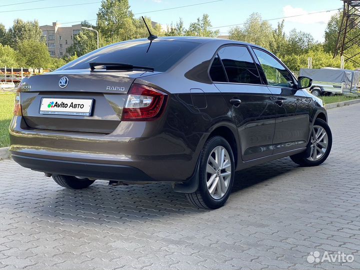 Skoda Rapid 1.6 AT, 2018, 187 000 км