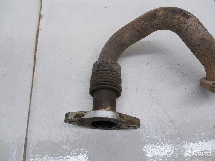 Трубка картерных газов Passat B6 2005-2010