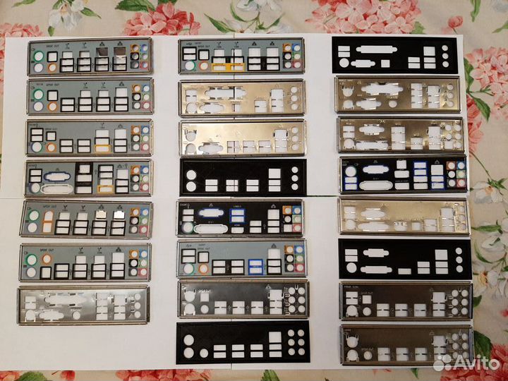 Задние планки (заглушки) материнских плат Gigabyte