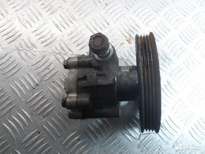 Насос гидроусилителя Infiniti FX30d/FX35/FX37/FX50