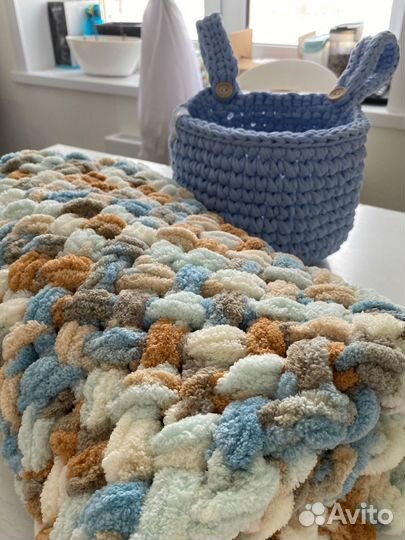 Комплект на выписку вязанный