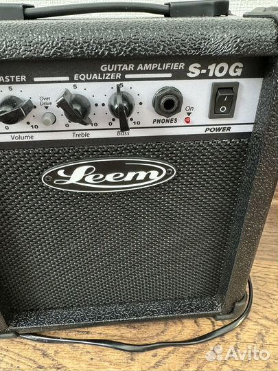 Гитарный комбоусилитель Leem s10g