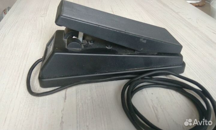 Педаль громкости для клавишных VP26-U