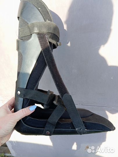 Ортез на голеностопный сустав жесткий