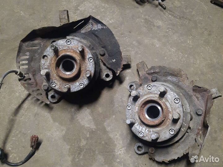 Поворотный кулак subaru legacy EJ25