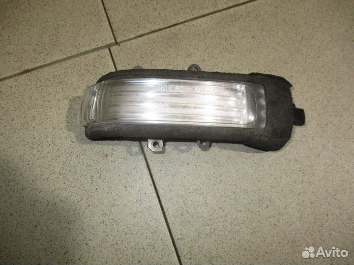 Повторитель в зеркало Toyota RAV4 (XA30)