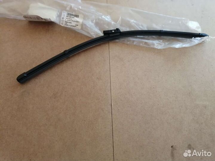 Щётка стеклоочистителя правая VW Tiguan