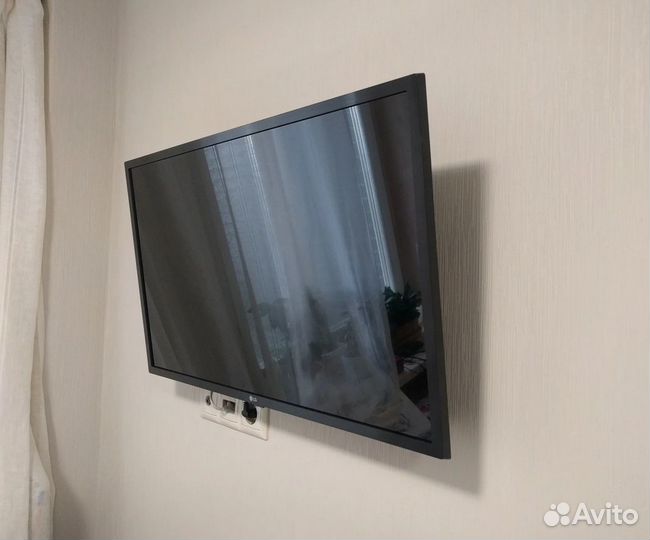 Профессиональная установка телевизора на стену