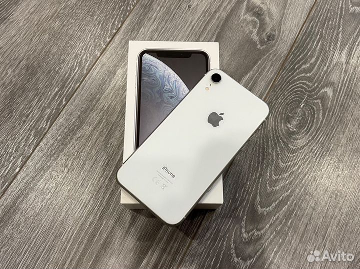 Телефон iPhone XR White