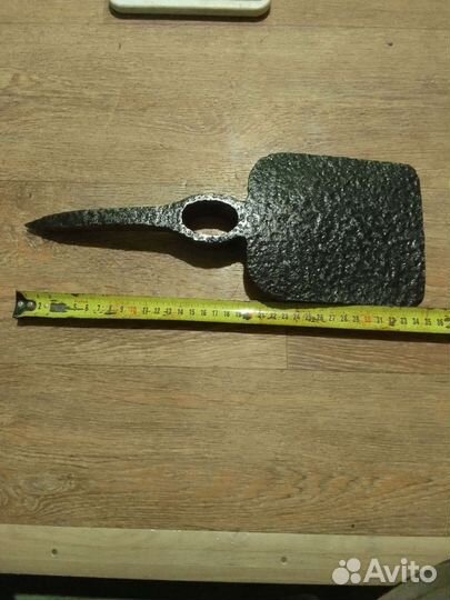 Кирка лопата Германия