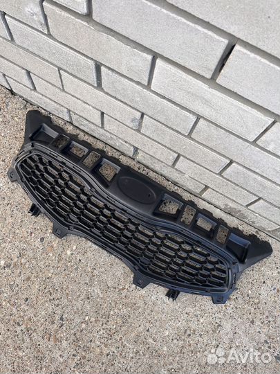 Решетка на kia ceed