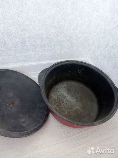 Казан с крышкой